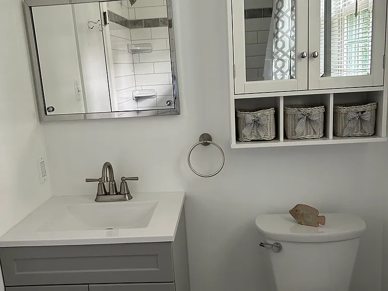 2nd floor bath