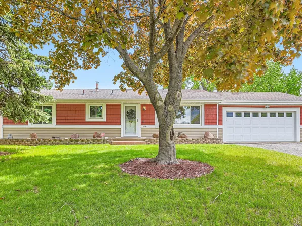 11841 Narcissus St NW, Coon Rapids, MN 55433