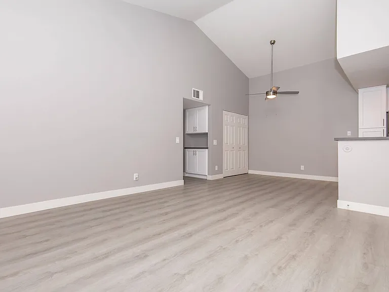 Club Pacifica Apartment Homes — Photo 21