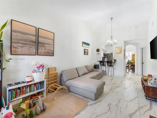 2140 NW 78th Ave APT 204, Hollywood, FL 33024