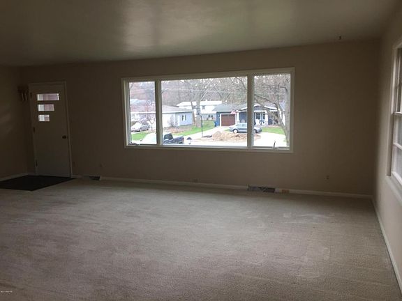 3rd image of 14710 177th Ave
