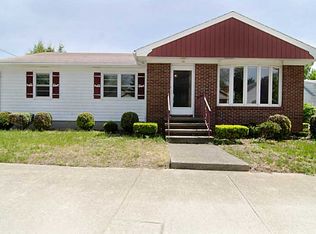 33 Rushmore Ave, Providence, RI 02909