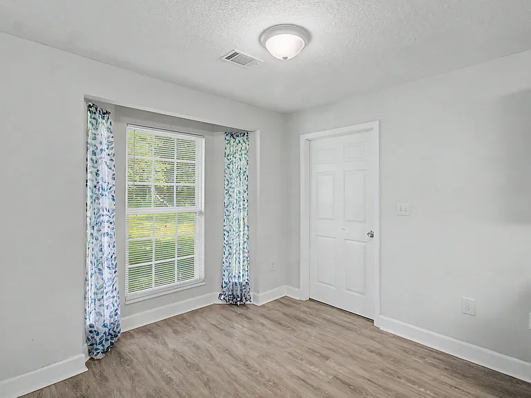 10179 Highway 196 W — Photo 6