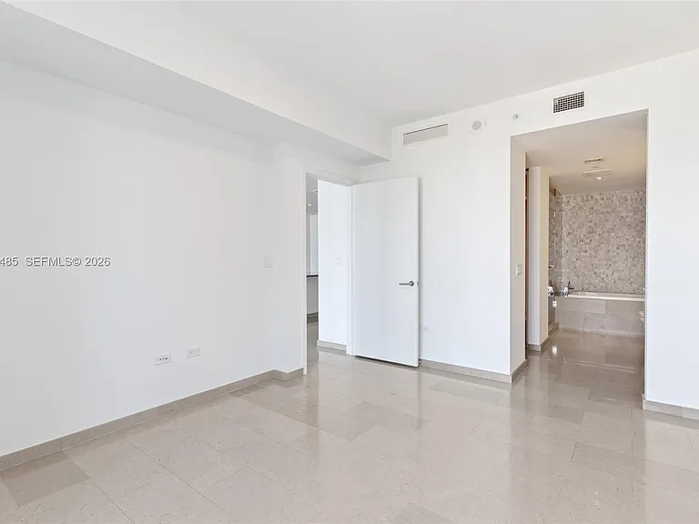 68 SE 6th St #1706 — Photo 24