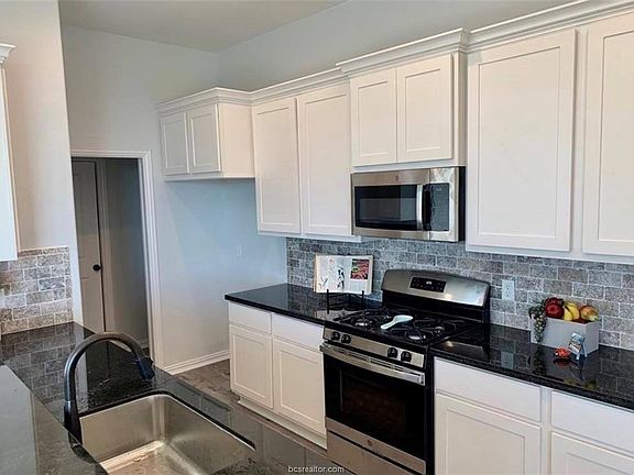 3rd image of 6300 Spartan Dr
