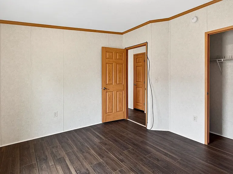 15 W Redwood Ave — Photo 36