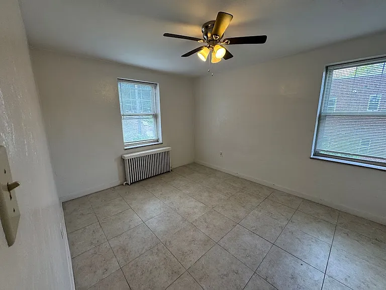 5506 Fifth Avenue — Photo 160