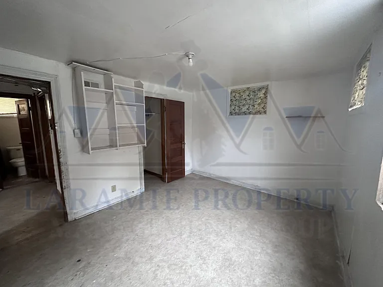 918 E Gibbon St — Photo 6