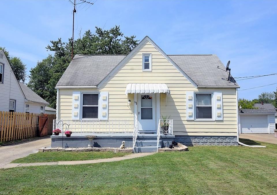 1st image of 758 Meadowbrook Ave SE