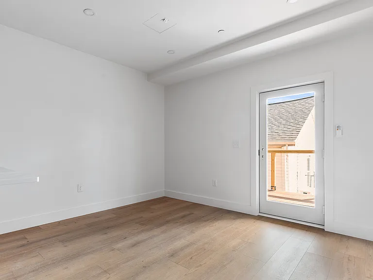 113 Ives Street — Photo 101
