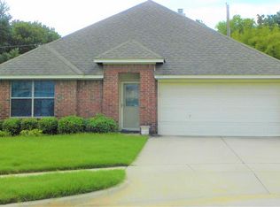 6812 Terbet Ct, Fort Worth, TX 76112