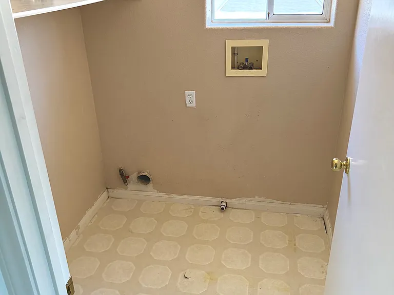 3936 Gold Point St — Photo 17
