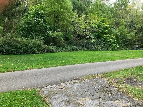 3899 Thompson Ave #20, Perry, NY 14530