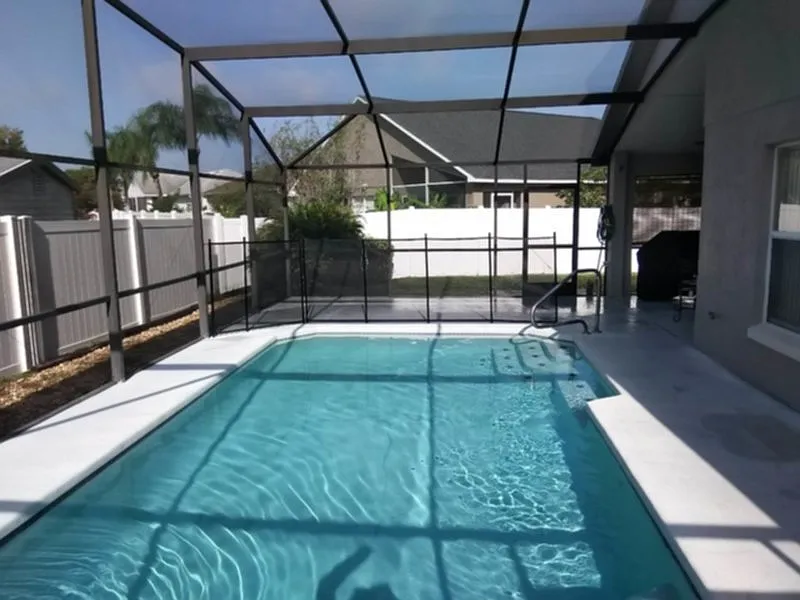 3 bed, 2.0 bath, 1642 sqft, $2,100 — Photo 2