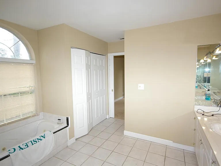 Master suite 2 bath