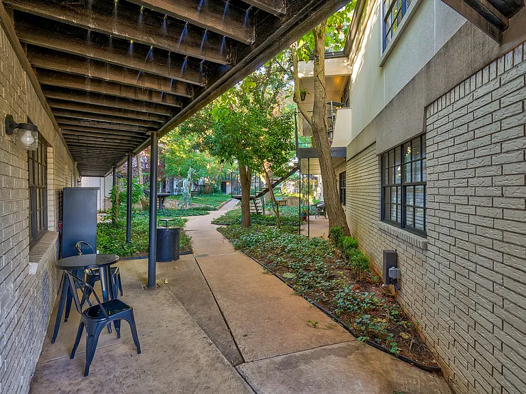 The Oasis at Paseo — Photo 14