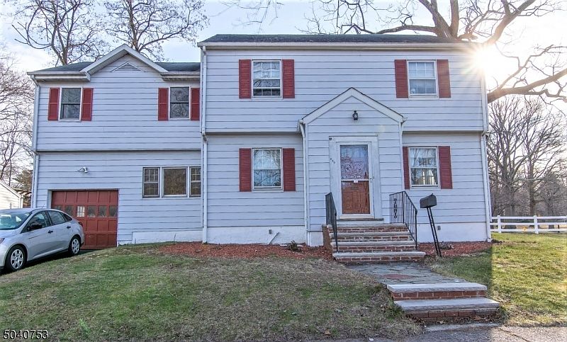 1st image of 71 Meadowbrook Pl