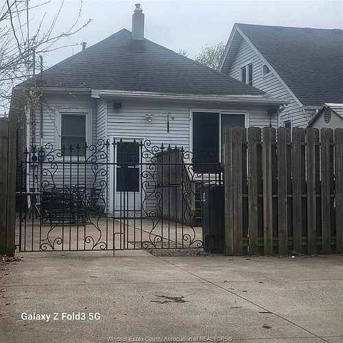 2024 Ottawa St #BACK Photo 1