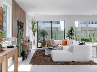 907 S Random Rd, Palm Springs, CA 92264