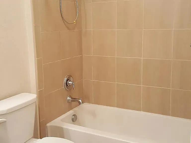301 Inverness Way S — Photo 35