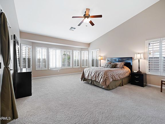 5th image of 43271 W MCCLELLAND Drive