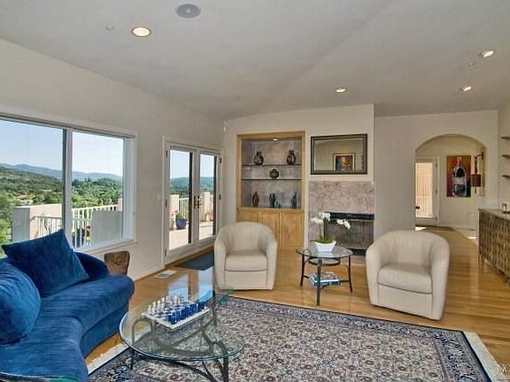 2nd image of 210 Wintergreen Cir