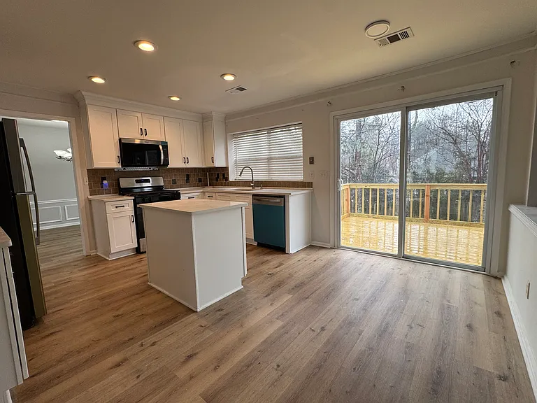 11780 Carriage Park Ln — Photo 27