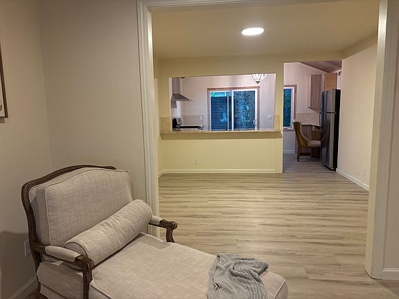 4th image of 19020 Railroad Ave #B