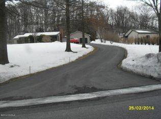 636 Penns Dr, Selinsgrove, PA 17870