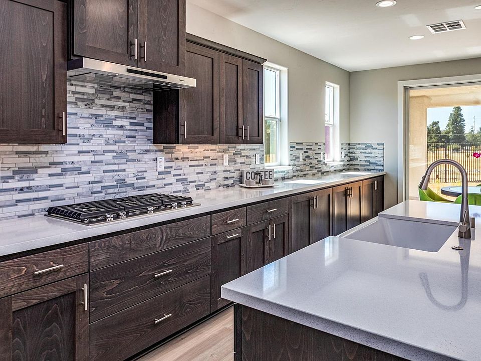 1st image of 3195 Silky Oak Dr