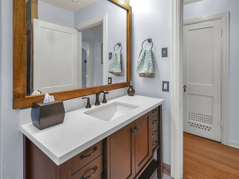 140 W Cheryl Dr — Photo 6