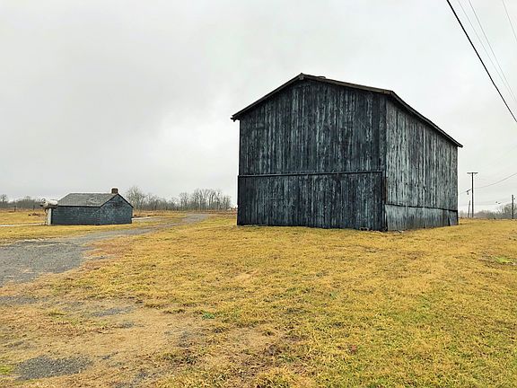 2nd image of 1559 Highway 421 N