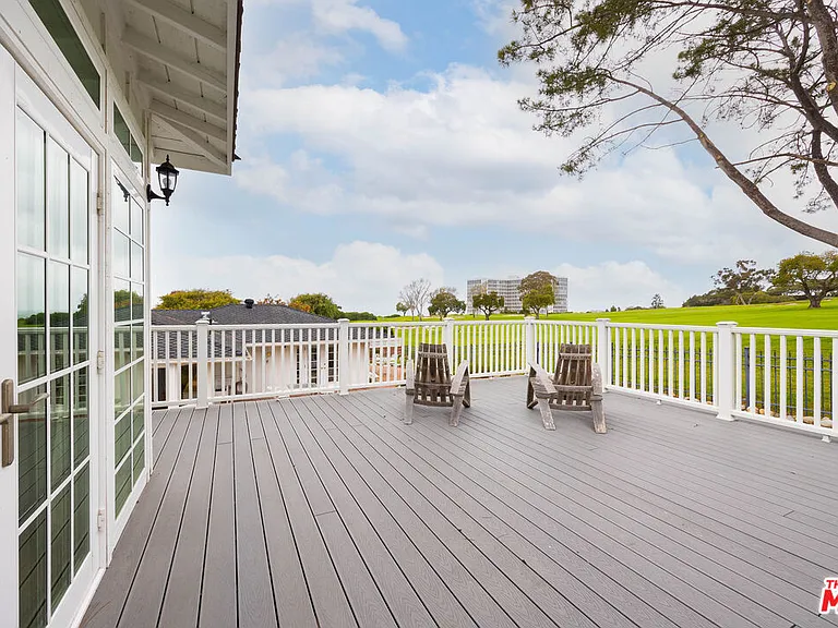 1110 W Muirlands Dr — Photo 25