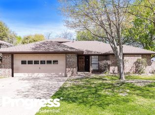 24 Cole Cir, Krum, TX 76249