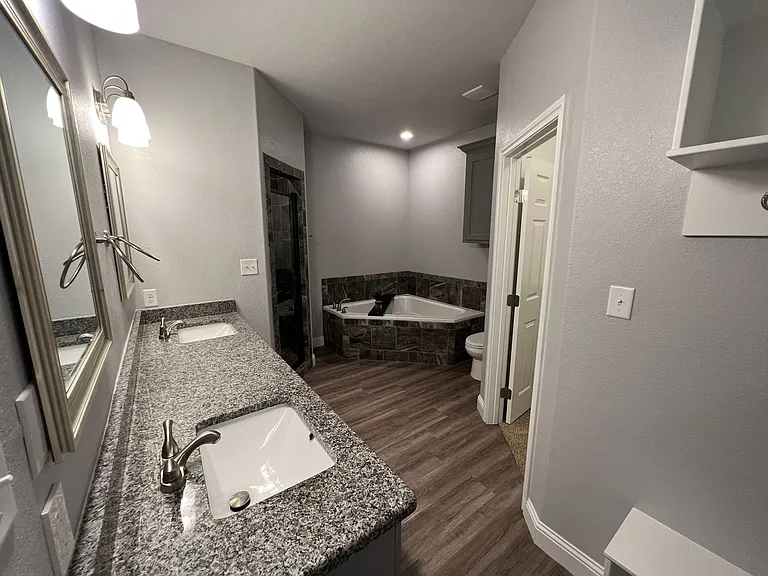 7717 Florence Dr — Photo 7