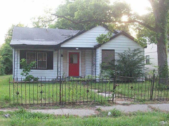 1st image of 319 S 19th St