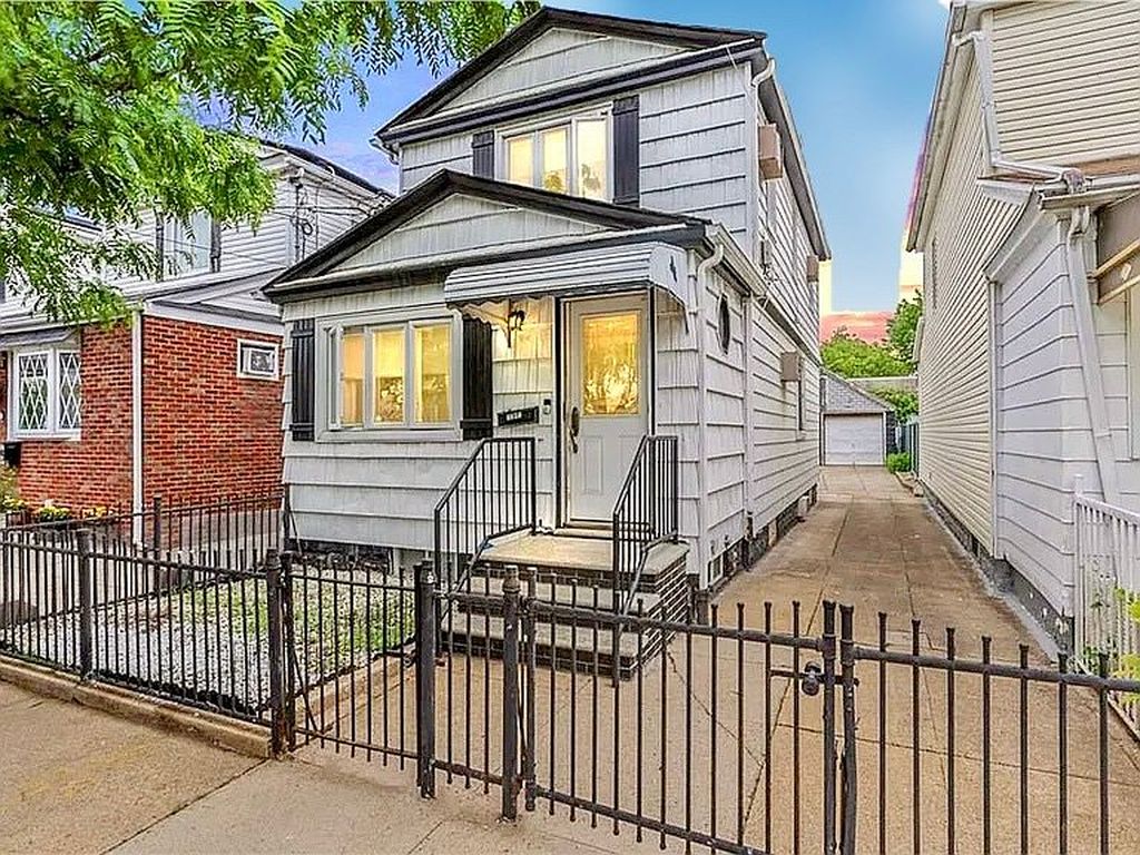 1541 E 95th St - Property Image