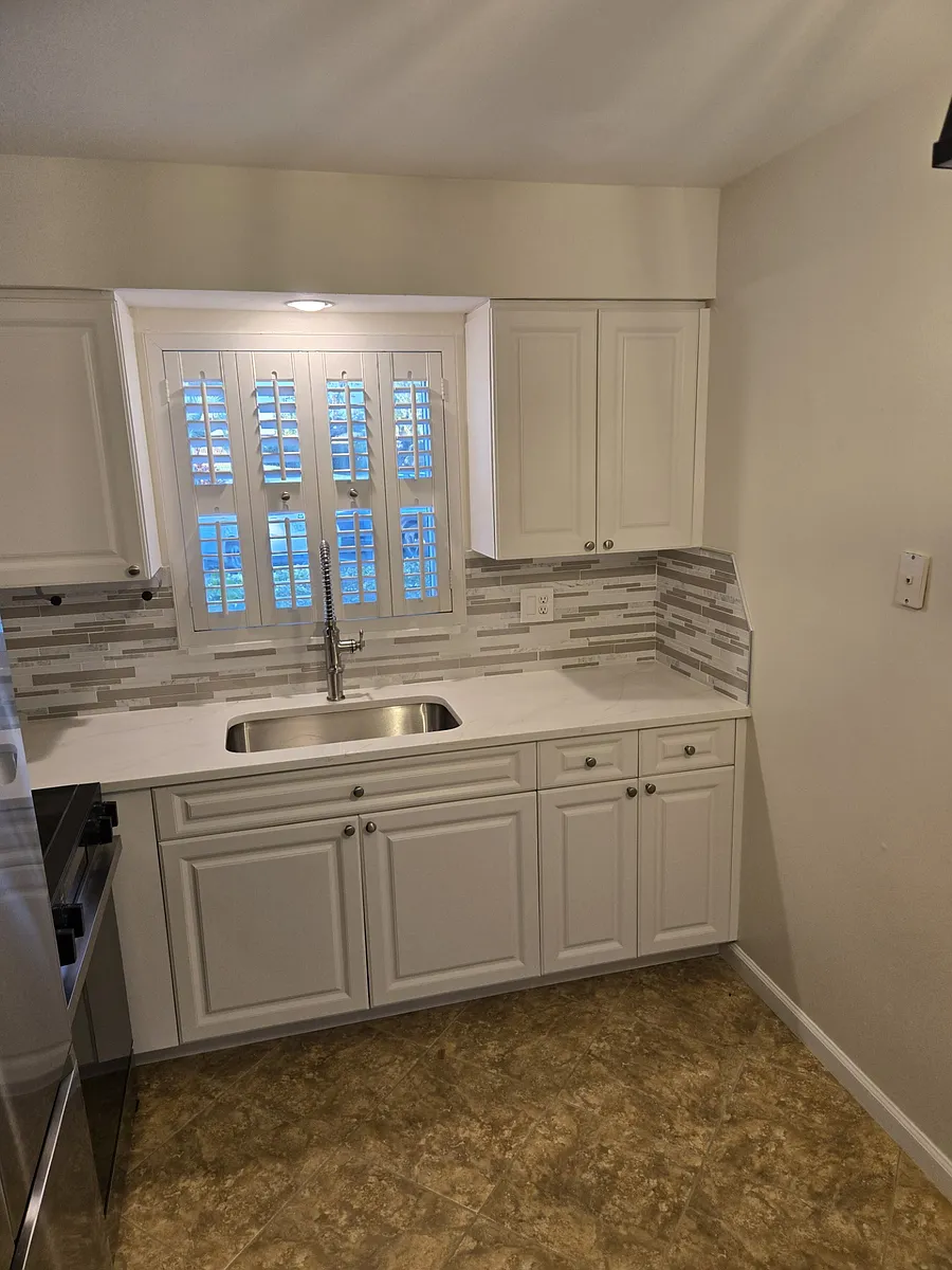 Building Photo - 2304 Ringling Blvd #117