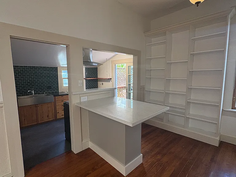 Built in Bookshelf