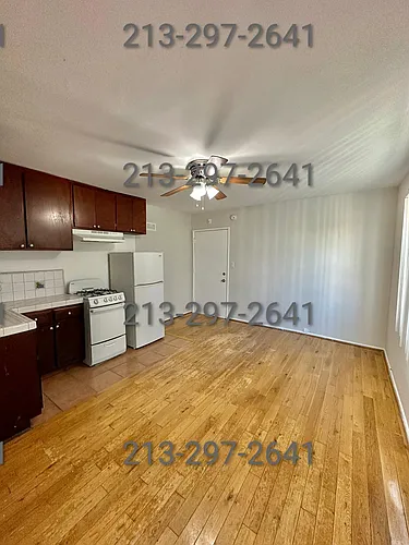6042 Romaine St Photo 1