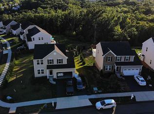 350 Ranchero Dr, Coraopolis, PA 15108