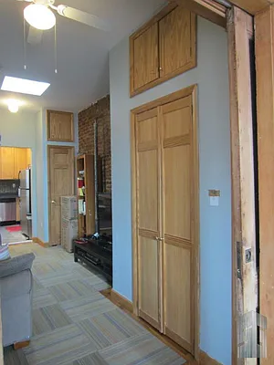 Rented by Skyline Group Real Estate | media 13