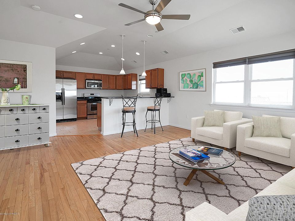 1st image of 36 Carteret Ave Unit 3
