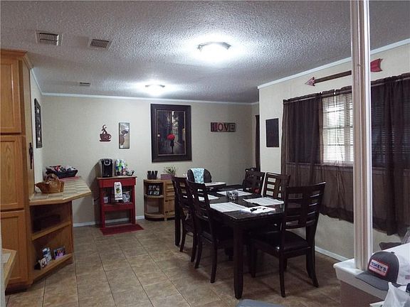 5th image of 407 Crestwood Dr