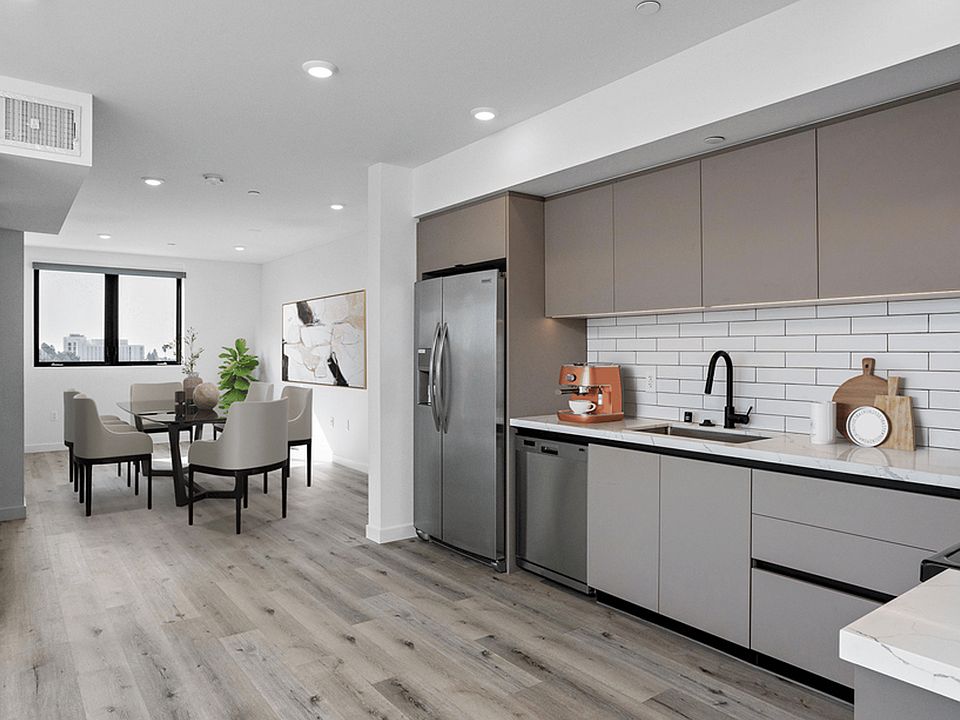 1st image of 226 N Lake St APT 508