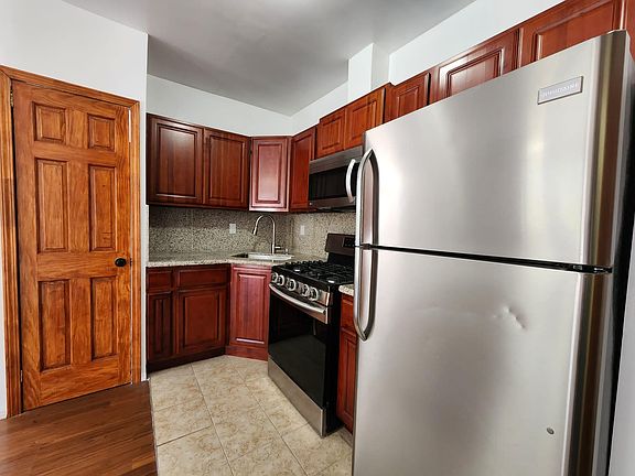 2nd image of 89 Battery Ave Floor 3