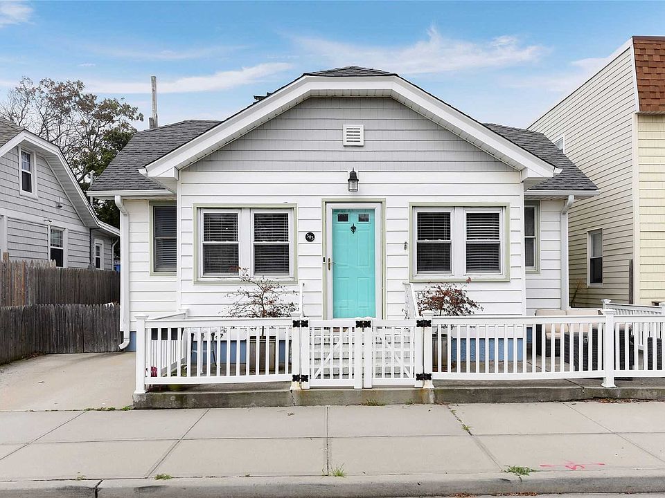 1st image of 303 Grand Blvd