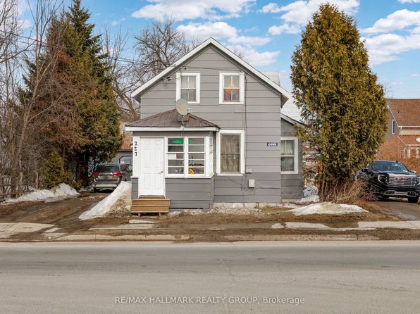 229 Gore St E, Perth, ON K7H 1K6