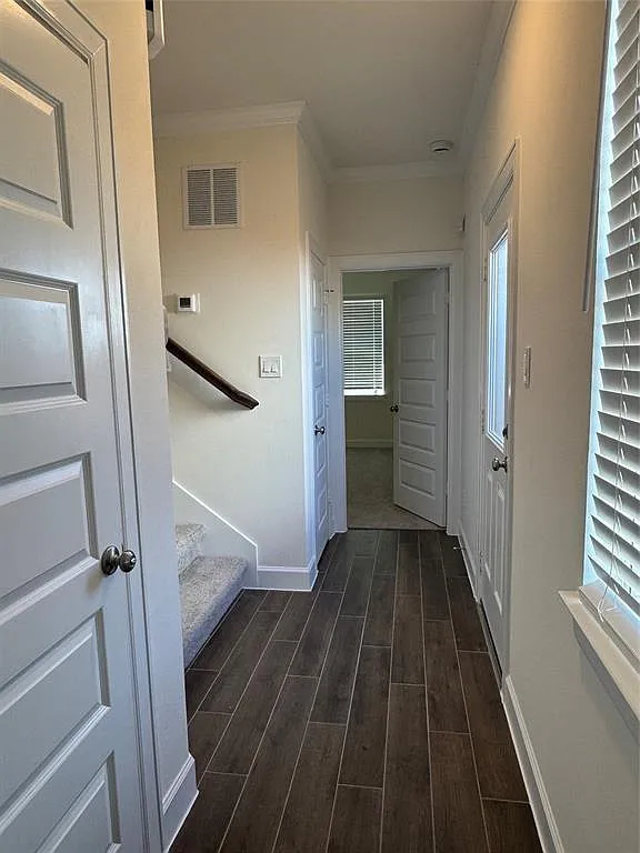 Building Photo - 3208 La Rambla Dr