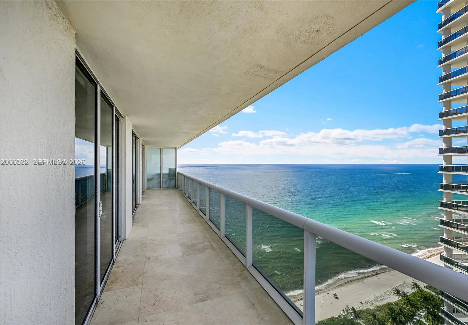 Beach Club Two Condo — Photo 2